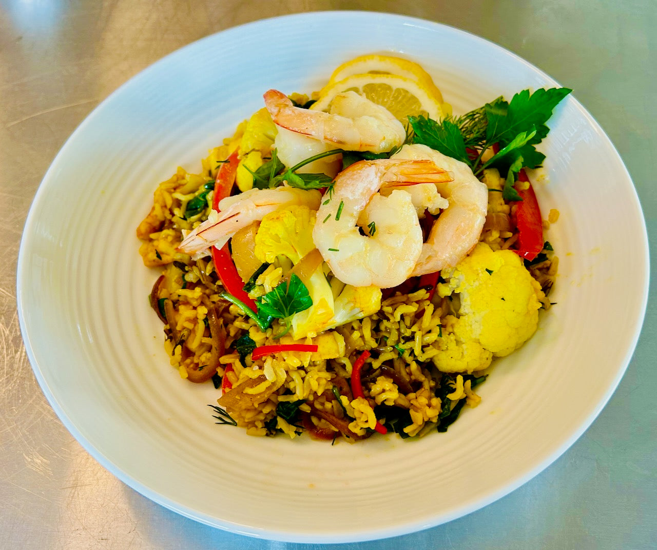 Spicy prawn and halloumi rice