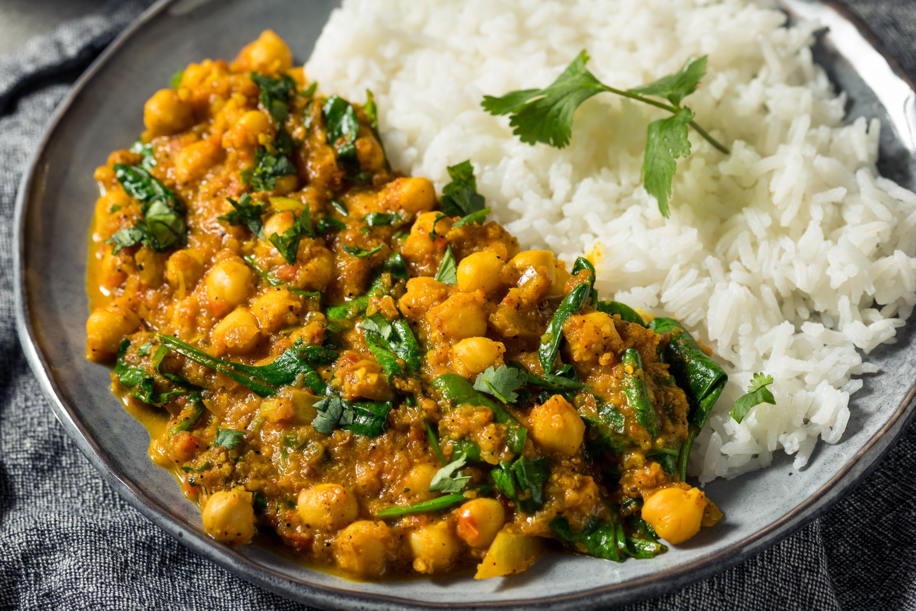 Tomato, Chickpea and Spinach Curry | Dukes Weight Loss
